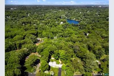 470 Rock Ridge Road, Fairfield, CT 06824 - Photo 3