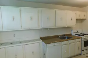 50 Greenhouse Rd, Bridgeport, CT 06606 - Photo 7