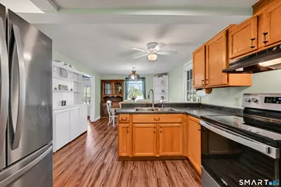 1611 Meriden Avenue, Southington, CT 06489 - Photo 7