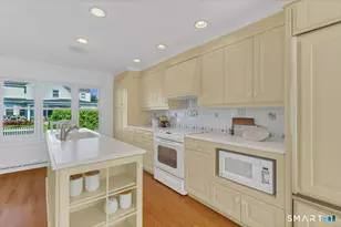 420 Maple Ave, Old Saybrook, CT 06475 - Photo 15