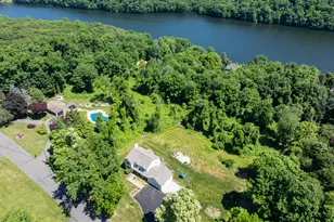 4 Fleetwood Ln, Brookfield, CT 06804 - Photo 3