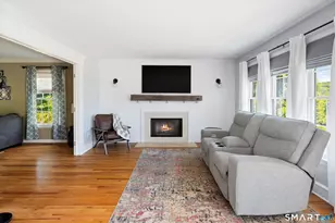 4 Fleetwood Ln, Brookfield, CT 06804 - Photo 9