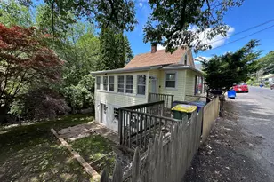 461 N Walnut St, Waterbury, CT 06704 - Photo 1
