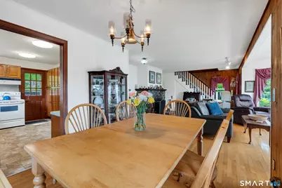 16 Ledge Road, East Lyme, CT 06357 - Photo 11