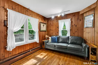16 Ledge Road, East Lyme, CT 06357 - Photo 17