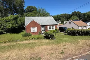 100 Melrose Dr, New Haven, CT 06513 - Photo 3