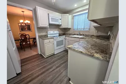 24 Heritage Village #A, Southbury, CT 06488 - Photo 5