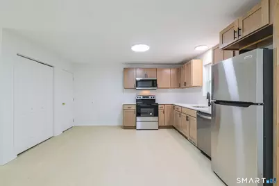 62 Chestnut St Extension #5, Danbury, CT 06810 - Photo 15