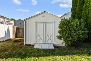 39 Joseph Ln, Hamden, CT 06514 - Photo 11