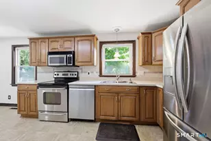 630 S Elm St, Wallingford, CT 06492 - Photo 7