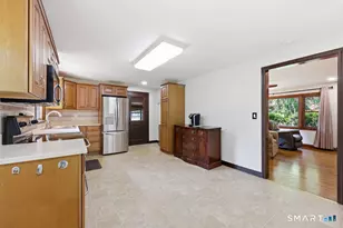 630 S Elm St, Wallingford, CT 06492 - Photo 9