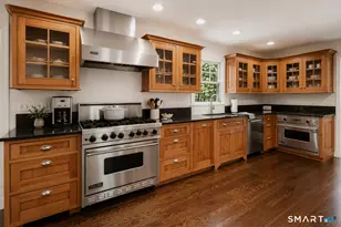 20 Kettle Creek Rd, Weston, CT 06883 - Photo 7