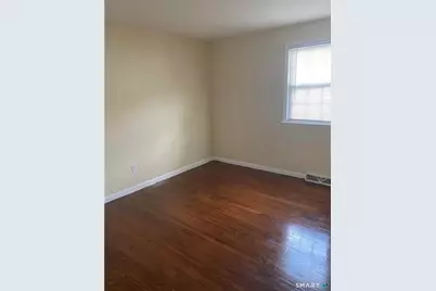 27 Manila Avenue, Woodbridge, CT 06525 - Photo 7