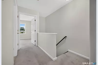 36 W Village Ct #36, Branford, CT 06405 - Photo 11