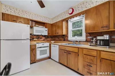 17 Hunters Path, Clinton, CT 06413 - Photo 9