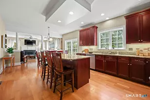 100 Hollister Dr, Avon, CT 06001 - Photo 11