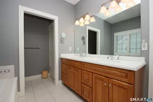 6 Carriage House Ln, Brookfield, CT 06804 - Photo 23