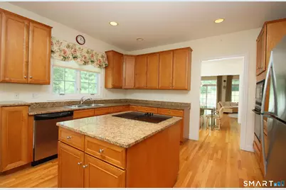 6 Carriage House Lane #6, Brookfield, CT 06804 - Photo 11
