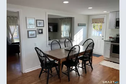 12 East Bishop Street, Waterford, CT 06385 - Photo 3