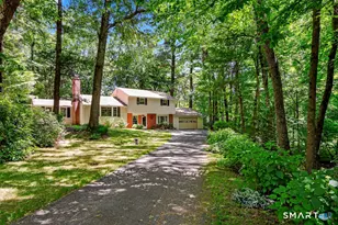 18 Foxridge Ln, Avon, CT 06001 - Photo 3
