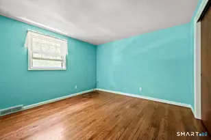 18 Foxridge Ln, Avon, CT 06001 - Photo 21