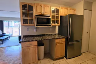 30 Woodland St, Hartford, CT 06105 - Photo 3
