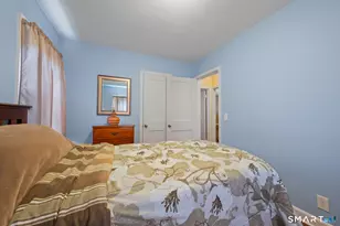 25 Oxford Dr, East Hartford, CT 06118 - Photo 17