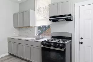 100 Putnam St, Bridgeport, CT 06608 - Photo 13
