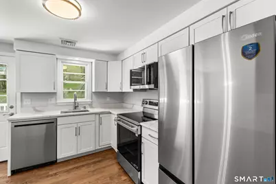 9 New Light Drive, Danbury, CT 06810 - Photo 11