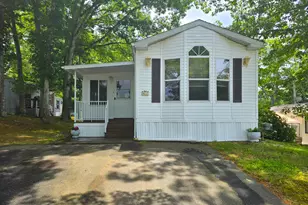 136 Hunters Rd, Norwich, CT 06360 - Photo 1