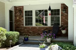 58 Heritage Ln, Stamford, CT 06903 - Photo 3