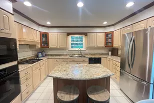 58 Heritage Ln, Stamford, CT 06903 - Photo 9