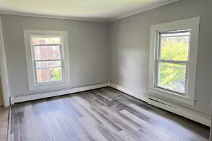 17 Townley St, Hartford, CT 06105 - Photo 5