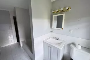 17 Townley St, Hartford, CT 06105 - Photo 11