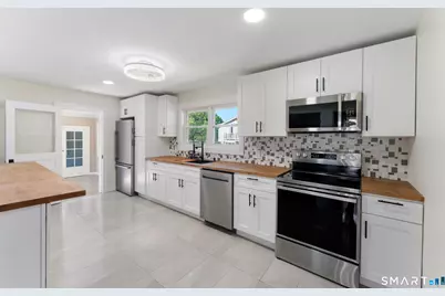48 Edmond Street, Putnam, CT 06260 - Photo 5