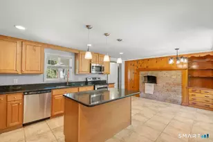 43 E Village Rd, Shelton, CT 06484 - Photo 5