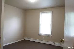136 Sherman St, Bridgeport, CT 06608 - Photo 17
