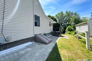 225 Battis Rd, Hamden, CT 06514 - Photo 23