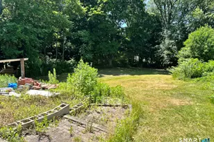 225 Battis Rd, Hamden, CT 06514 - Photo 21