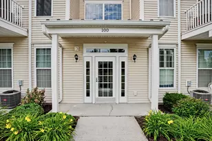 104 Center Meadow Ln, Danbury, CT 06810 - Photo 3