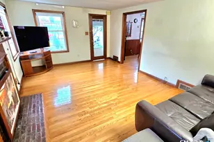 66 St Augustine St, West Hartford, CT 06110 - Photo 5