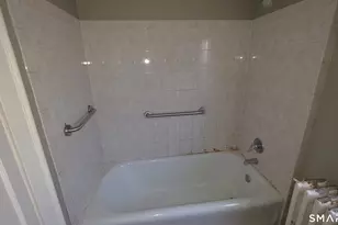57 Coolidge St, Hartford, CT 06106 - Photo 17
