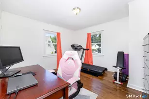 18 Crestwood Ave, Waterbury, CT 06704 - Photo 9