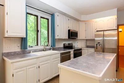 48 Brookview Circle, Manchester, CT 06040 - Photo 17