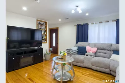 90 Seymour Street, Waterbury, CT 06708 - Photo 5