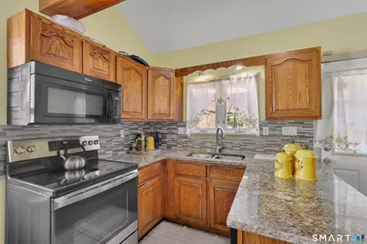 69 Columbia Street, New Britain, CT 06052 - Photo 9