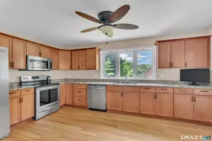 346 Hazelnut Hill Rd, Groton, CT 06340 - Photo 3