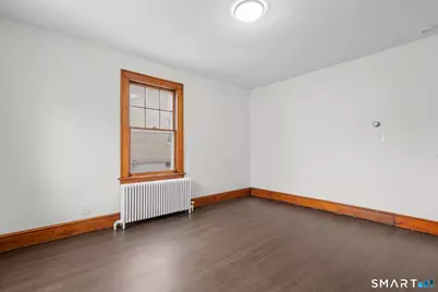 37 Byrneside Avenue, Waterbury, CT 06704 - Photo 5