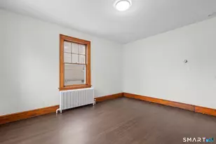 37 Byrneside Ave, Waterbury, CT 06704 - Photo 5