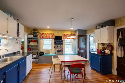10 Harwich Street, East Haven, CT 06512 - Photo 5